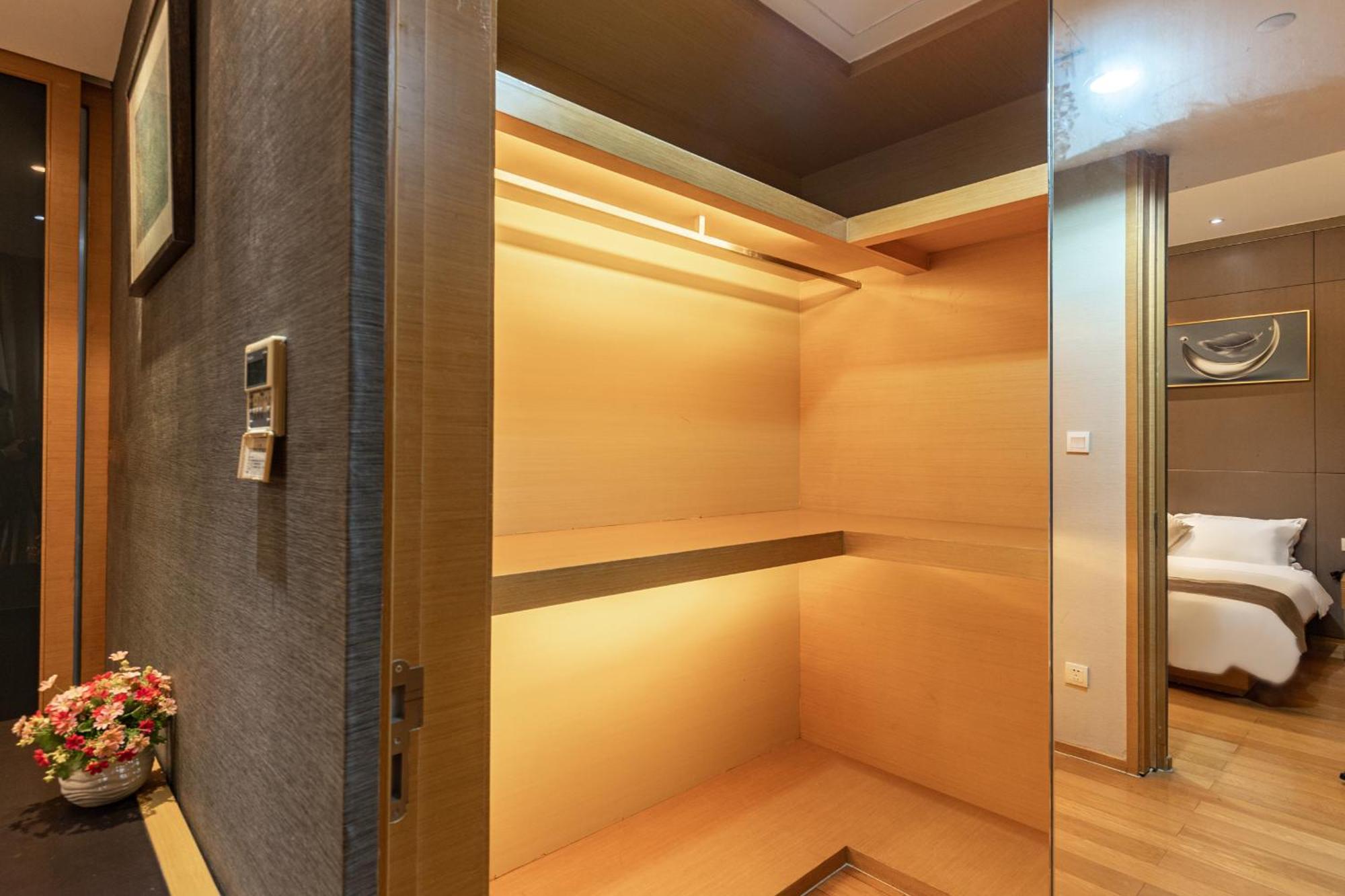 Guangzhou Xing Yi International Apartment - Poly World Branch Exteriör bild